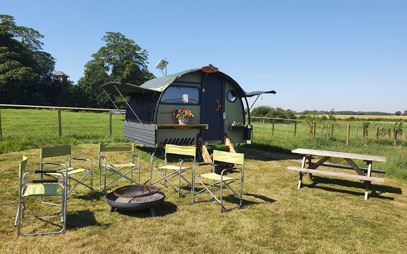 Camping Pod Woodland Lodge